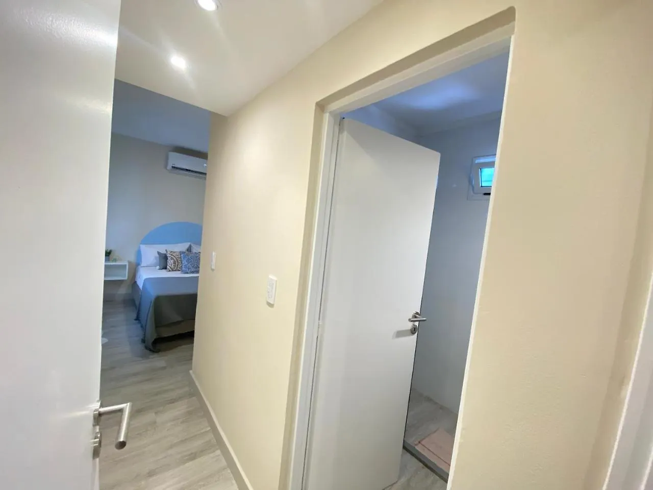 Amplio, Moderno, Centro, Cochera - 2 Parejas O Mas -6 Px Mendoza Appartement